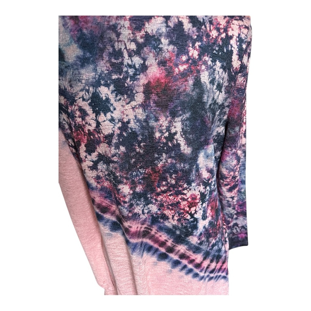 World Unity Women’s Pink Geo Pattern Tie-Dye - Picture 6 of 8